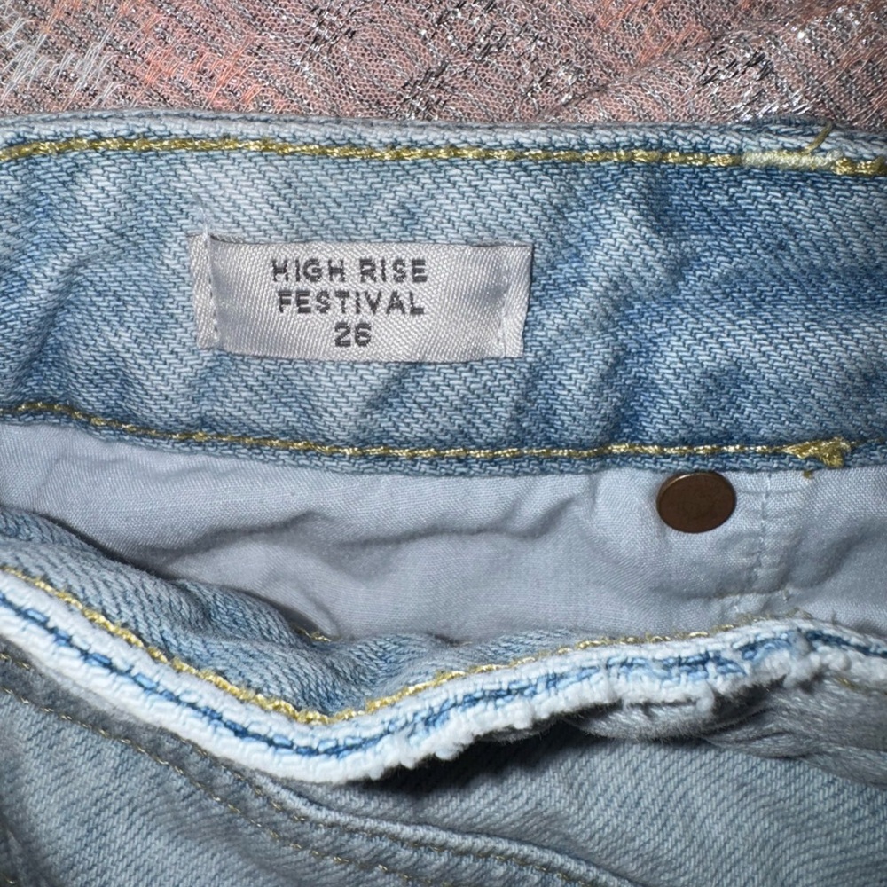 PacSun Blue Jean Shorts Distressed High-Rise Festival. Size 26 - Picture 4 of 4